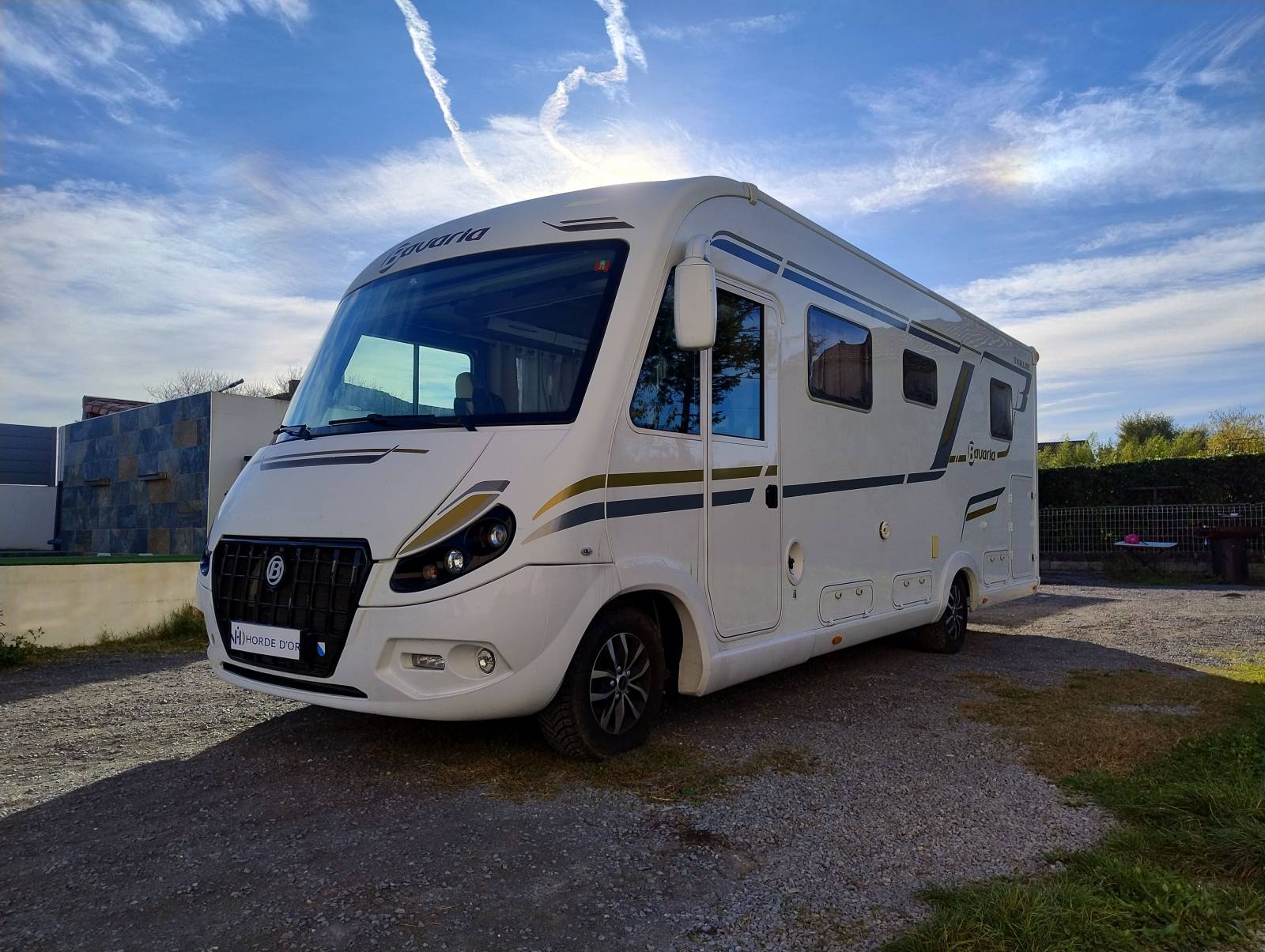 Intégral Haut de Gamme BAVARIA I 741 C Allure - Lit central Sur Equipé, Barbecue à Gaz - Révisé, Distribution à jour, Pneus Neufs à Saint Hilaire de Brethmas (30)