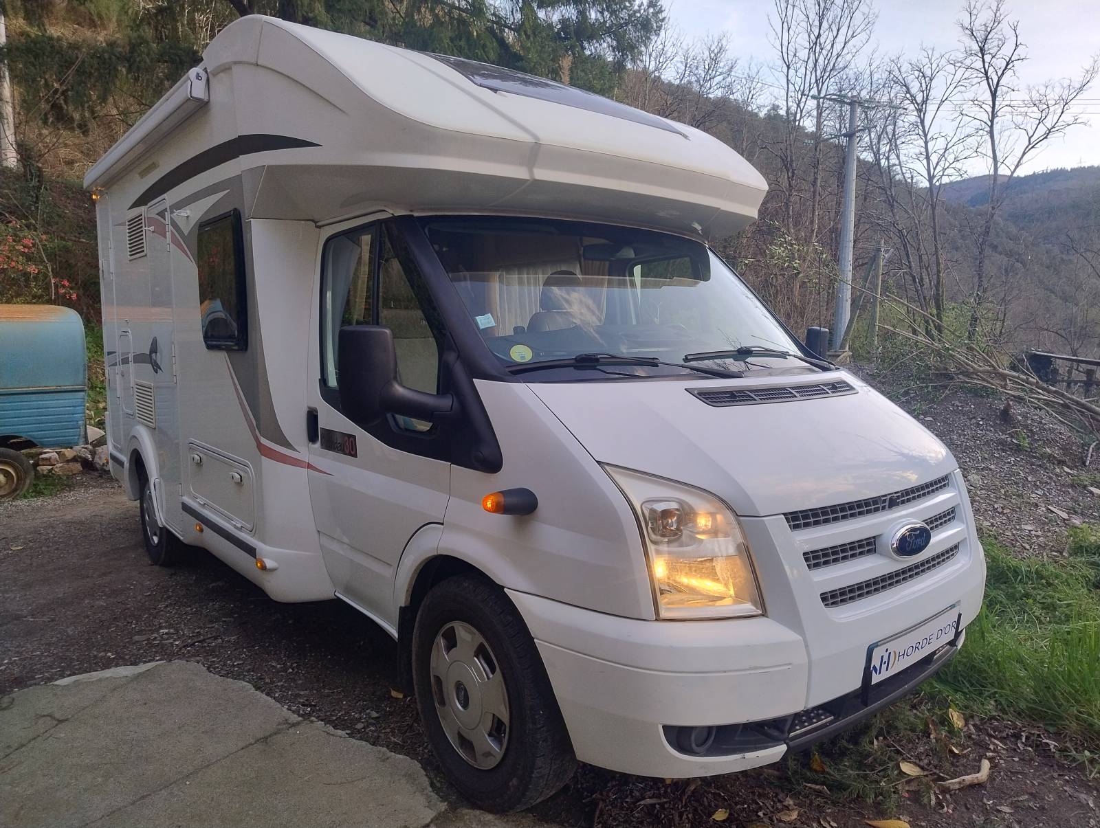 Magnifique camping-car Challenger Birthday 30 de 2014 à vendre, idéal pour vos escapades autour de Nîmes.