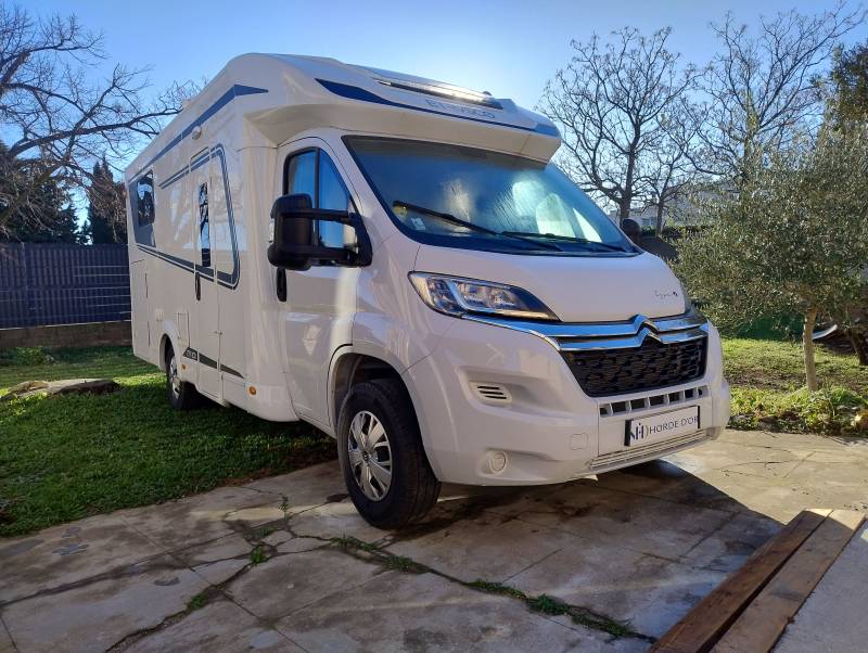 [PROMO !] Profilé en parfait état du groupe Allemand Hymer en lits jumeaux et lit pavillon tout neuf et garanti à Rémoulins dans le Gard